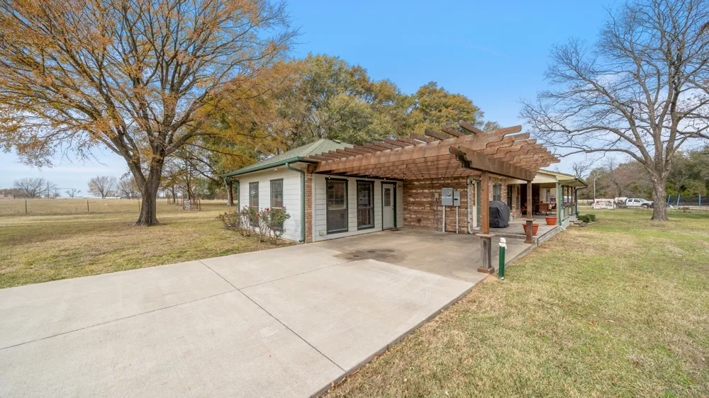 12525 County Road 4083 Scurry, TX 75158