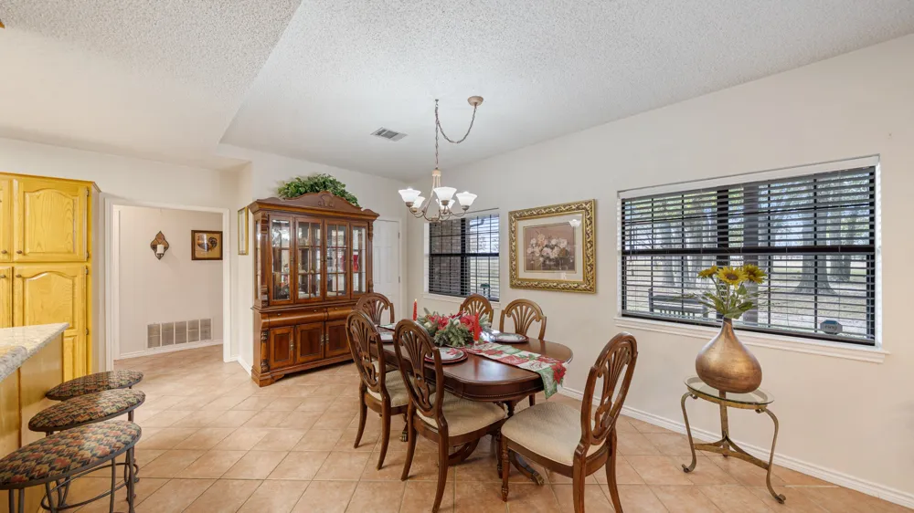 12525 County Road 4083 Scurry, TX 75158