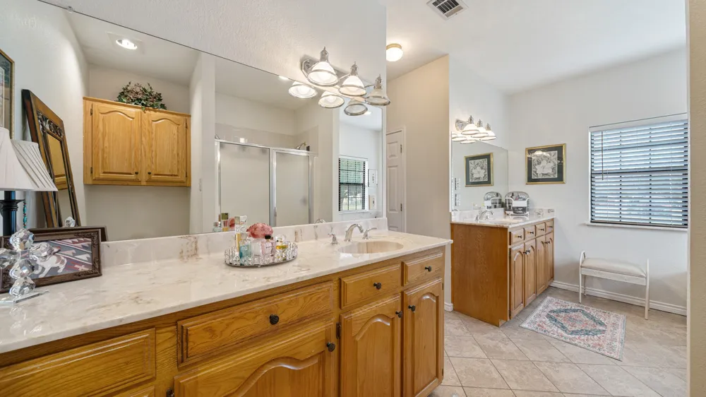 12525 County Road 4083 Scurry, TX 75158