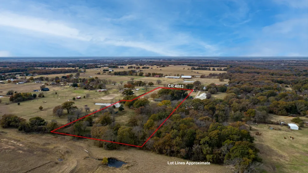 12525 County Road 4083 Scurry, TX 75158