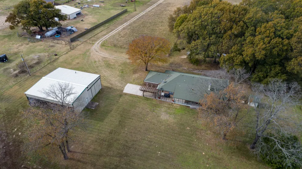 12525 County Road 4083 Scurry, TX 75158