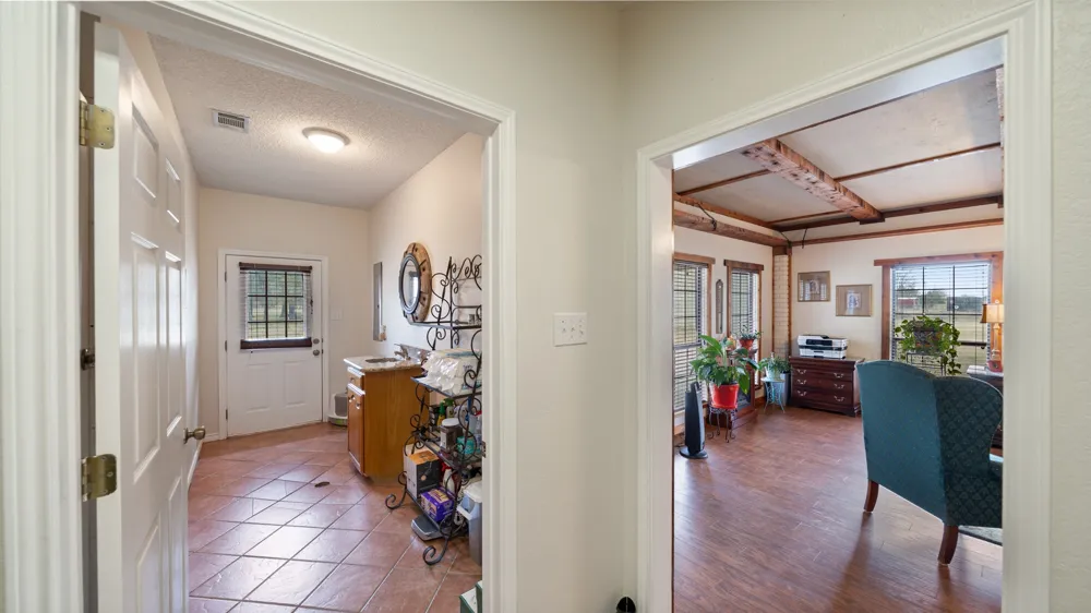 12525 County Road 4083 Scurry, TX 75158