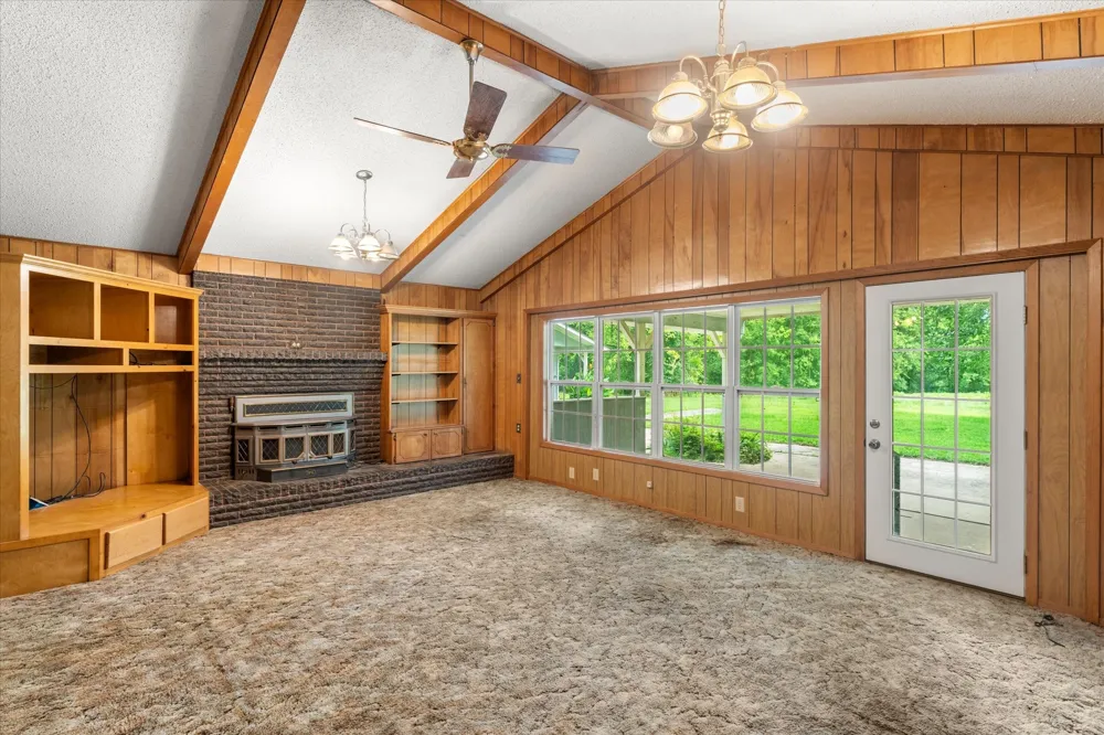 791 McCall Mt Pleasant, TX 75455