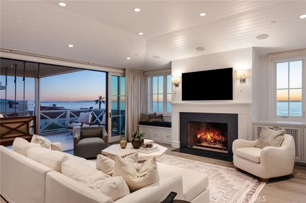 117 34th Street Manhattan Beach, CA 90266