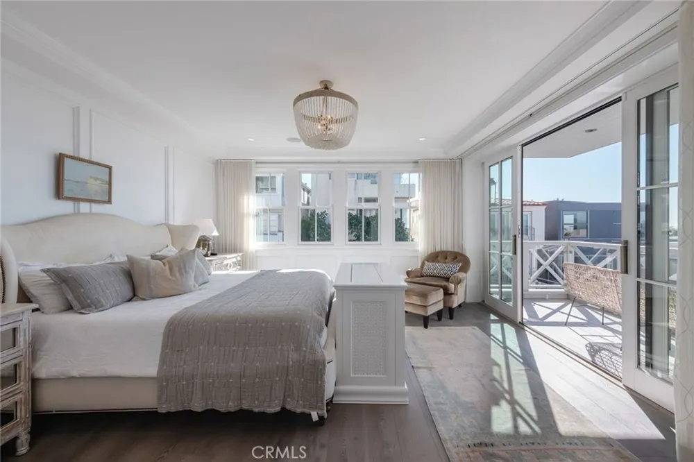 117 34th Street Manhattan Beach, CA 90266