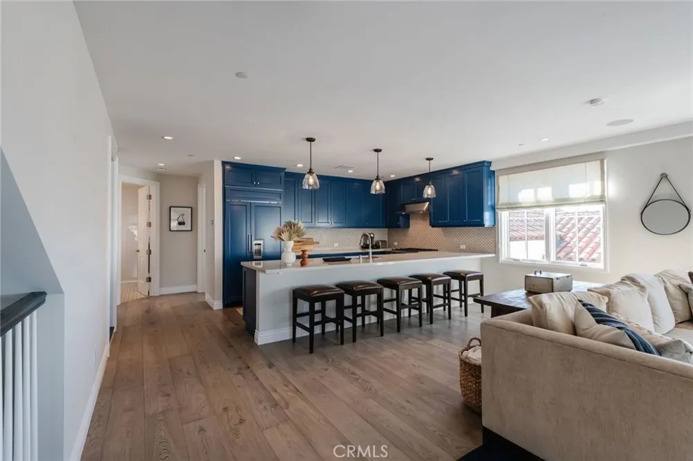 117 34th Street Manhattan Beach, CA 90266