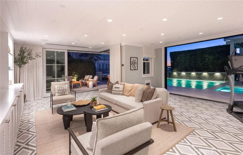 117 34th Street Manhattan Beach, CA 90266