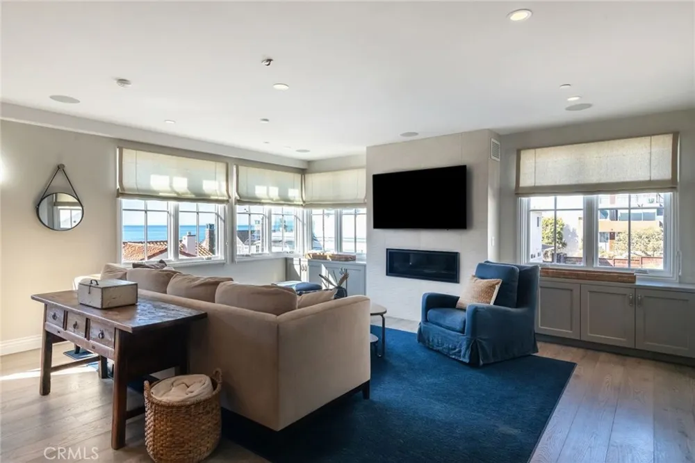 117 34th Street Manhattan Beach, CA 90266