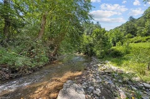 1296 Sheets Gap Road