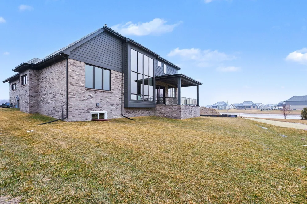 57572 Meadowridge Drive Washington Township, MI 48094