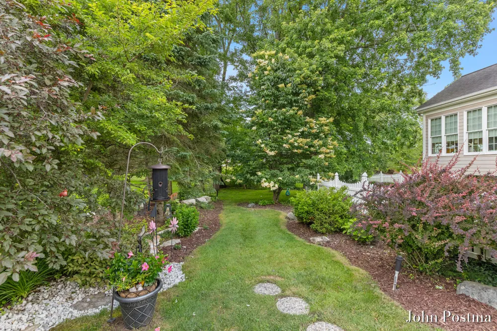 1645 Watermark Drive SE Cascade Charter Township, MI 49546