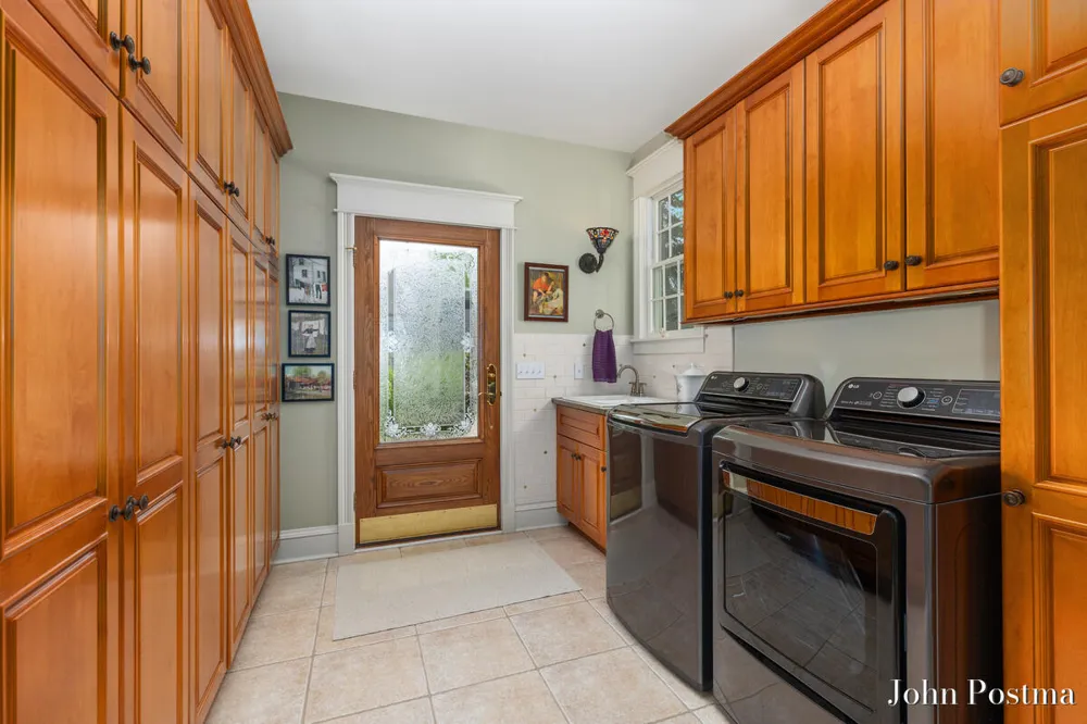 1645 Watermark Drive SE Cascade Charter Township, MI 49546