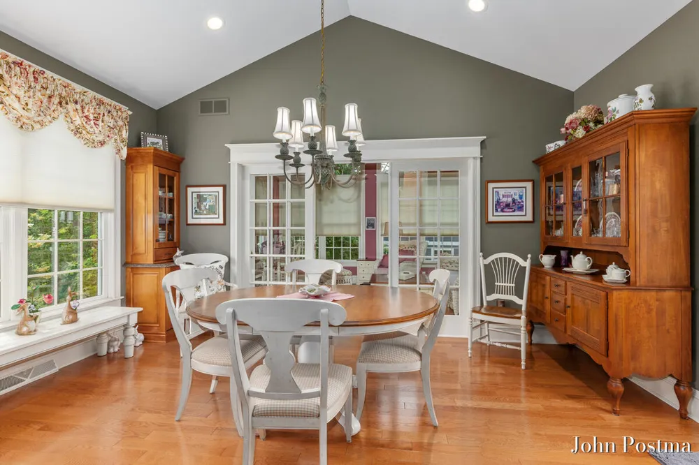 1645 Watermark Drive SE Cascade Charter Township, MI 49546