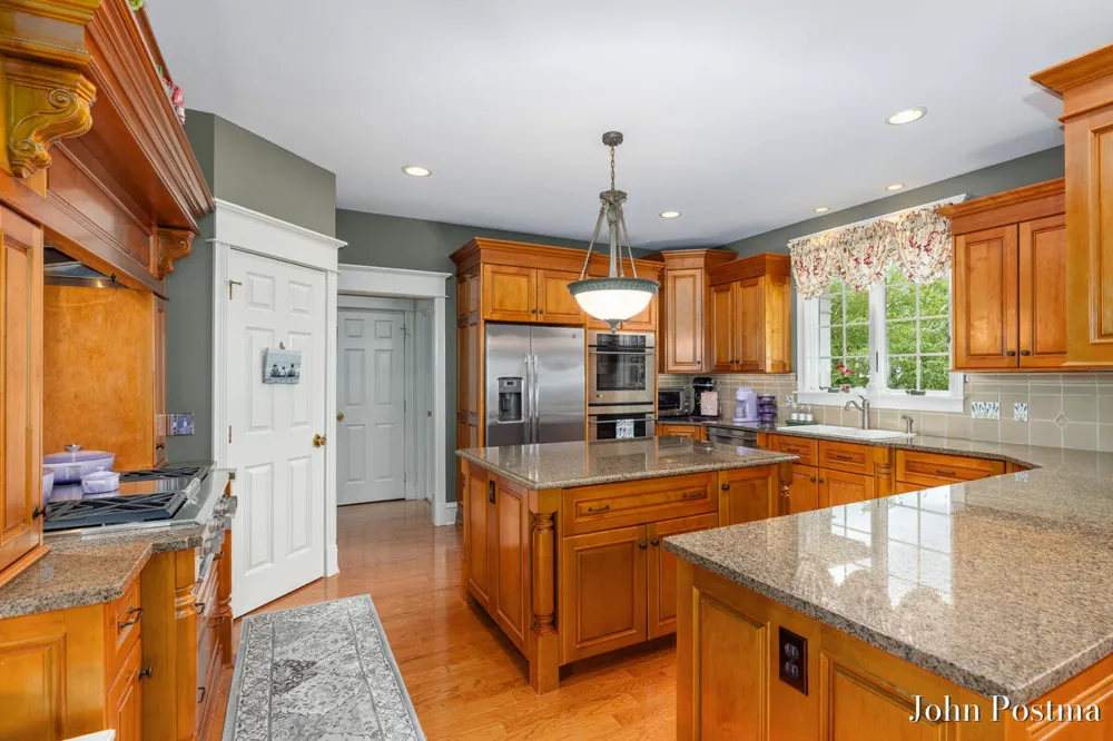 1645 Watermark Drive SE Cascade Charter Township, MI 49546
