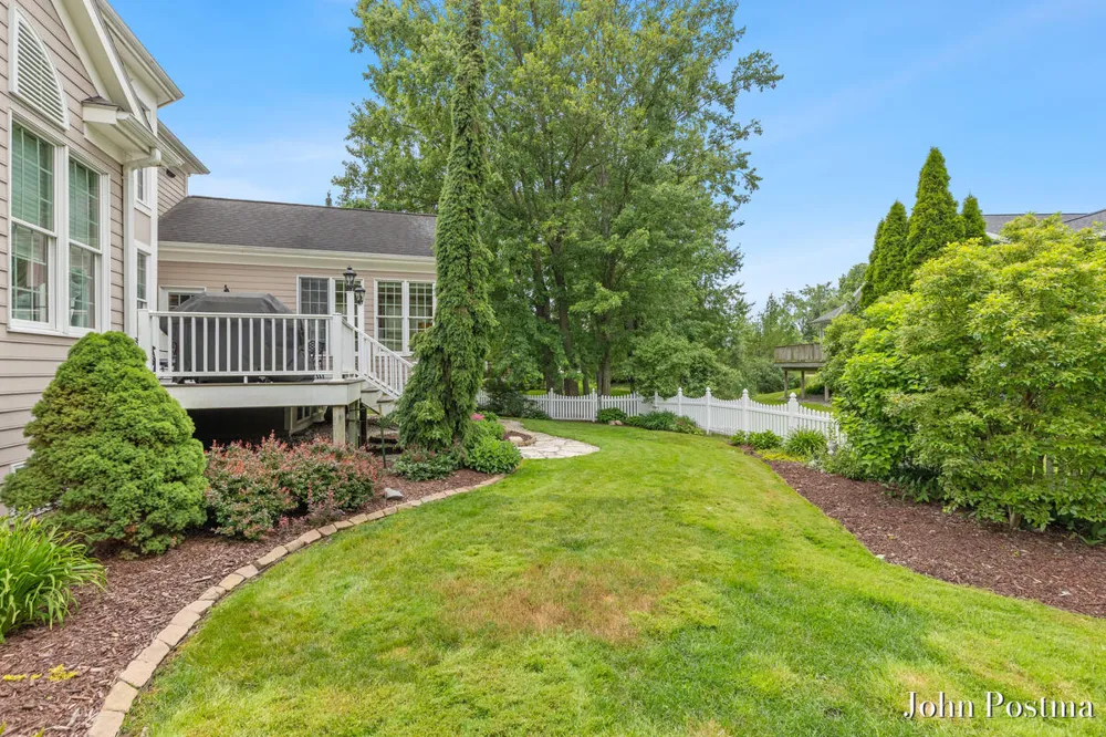 1645 Watermark Drive SE Cascade Charter Township, MI 49546