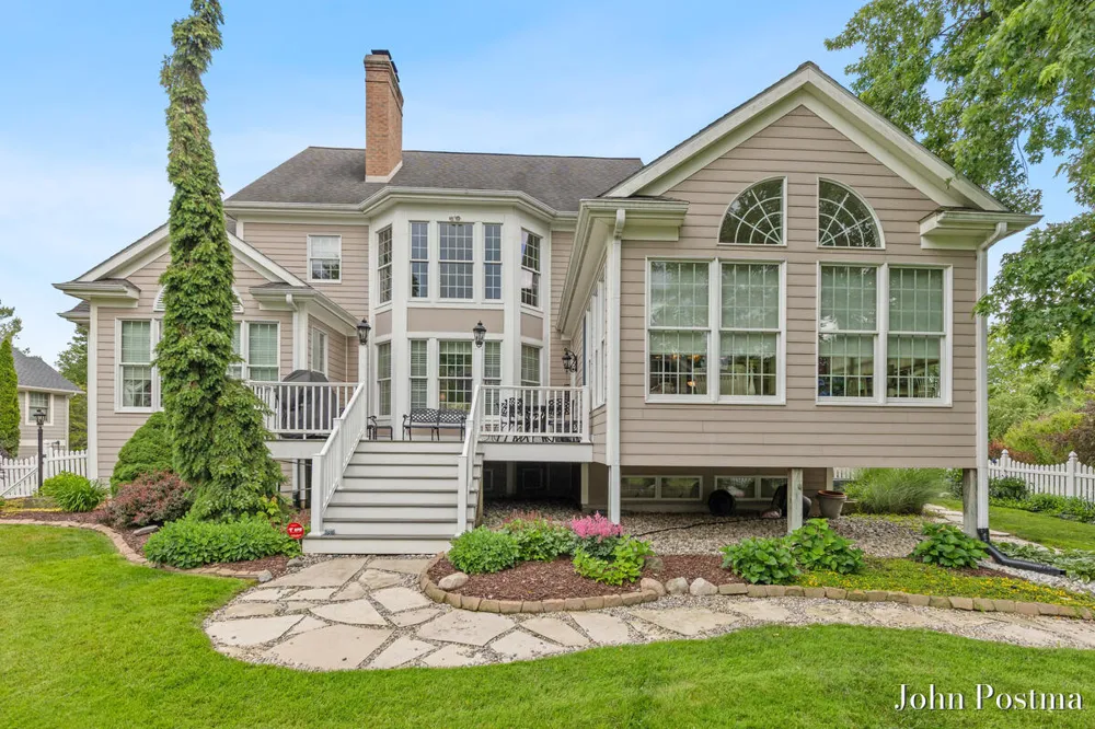 1645 Watermark Drive SE Cascade Charter Township, MI 49546