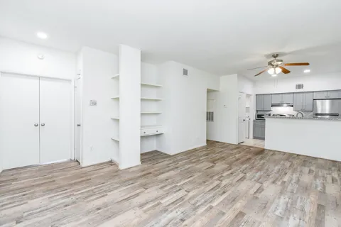 2626 Holly Hall Street #307
