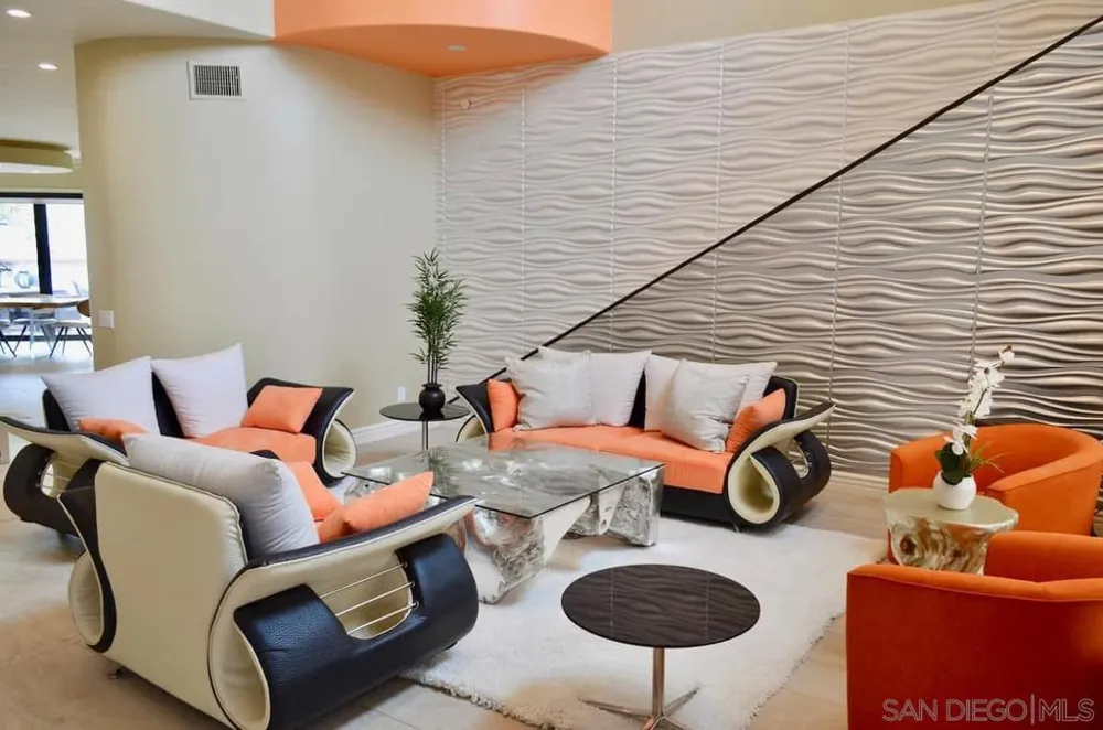 1235 Neptune Ave Encinitas, CA 92024