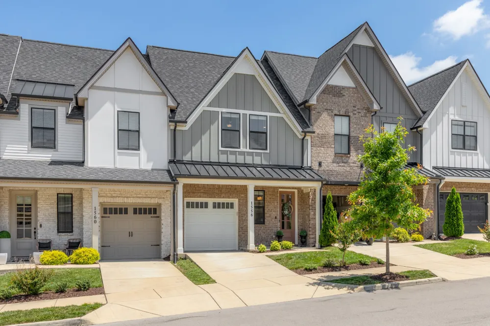 1556 Nickelby Pl Thompsons Station, TN 37179