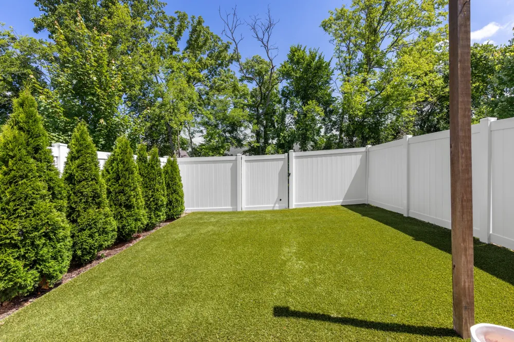 1556 Nickelby Pl Thompsons Station, TN 37179