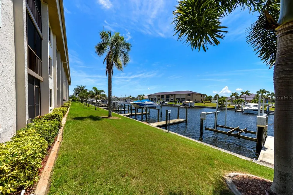 335 COLDEWAY DRIVE #F21 Punta Gorda, FL 33950