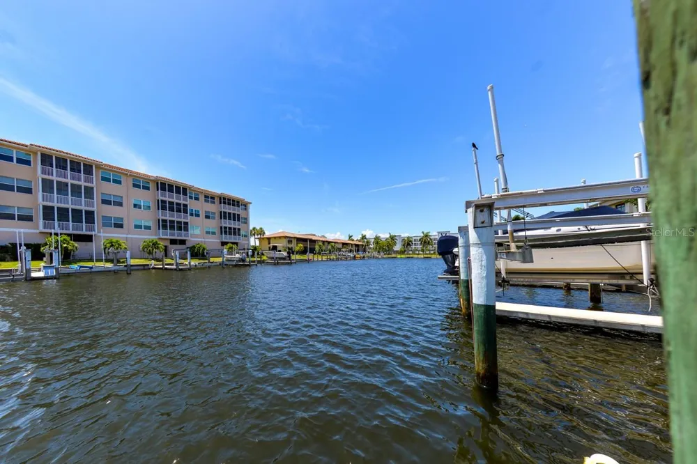 335 COLDEWAY DRIVE #F21 Punta Gorda, FL 33950