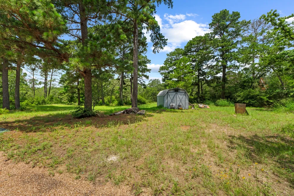 438 Kellar Road Smithville, TX 78957