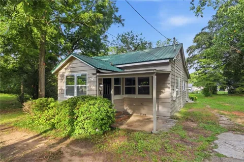242 Dogwood Avenue