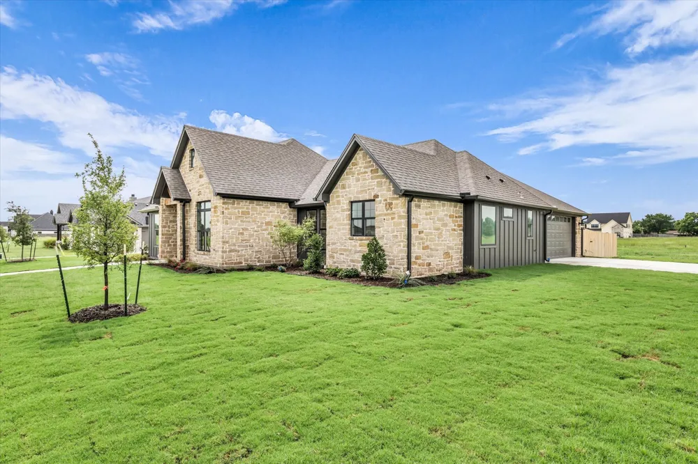 116 Cattail Court Robinson, TX 76706