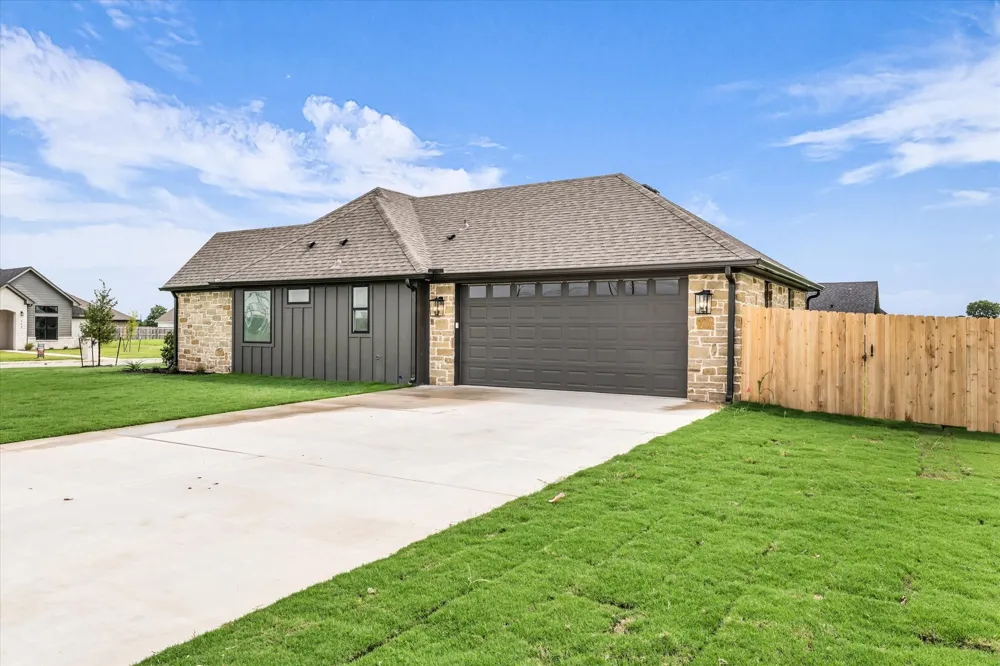 116 Cattail Court Robinson, TX 76706