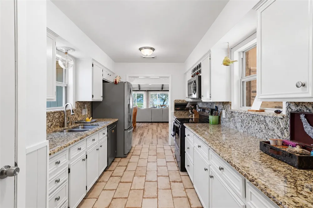 128 Canteen Canyon Lake, TX 78133