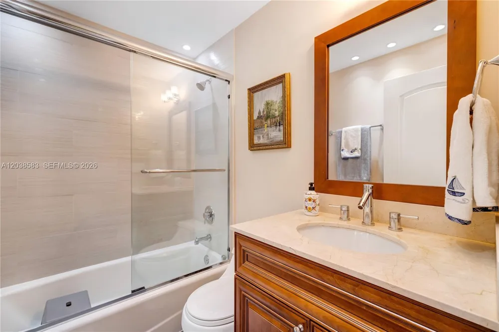 888 Brickell Key Dr #1010 Miami, FL 33131