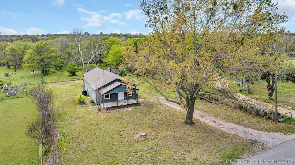 2615 Rancho Lane Ardmore, OK 73401