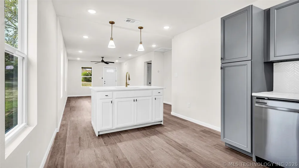 2615 Rancho Lane Ardmore, OK 73401
