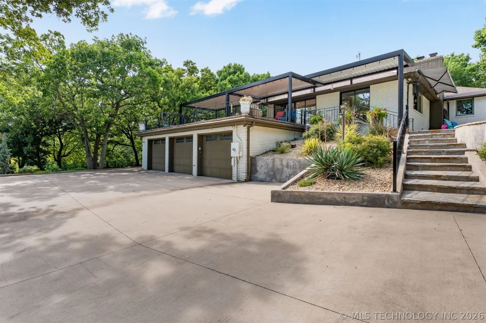 11541 S 4120 ROAD Oologah, OK 74053