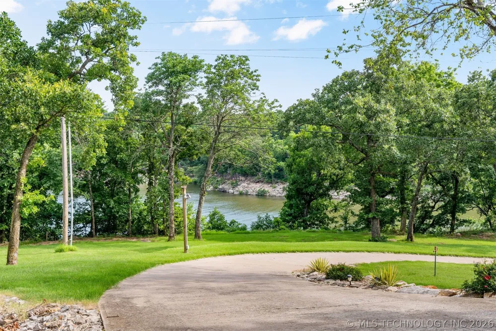 11541 S 4120 ROAD Oologah, OK 74053