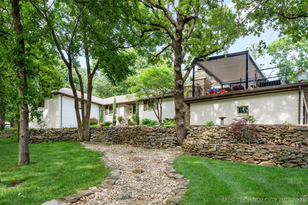 11541 S 4120 ROAD Oologah, OK 74053