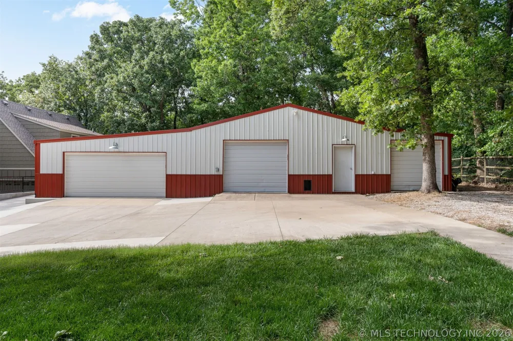 11541 S 4120 ROAD Oologah, OK 74053