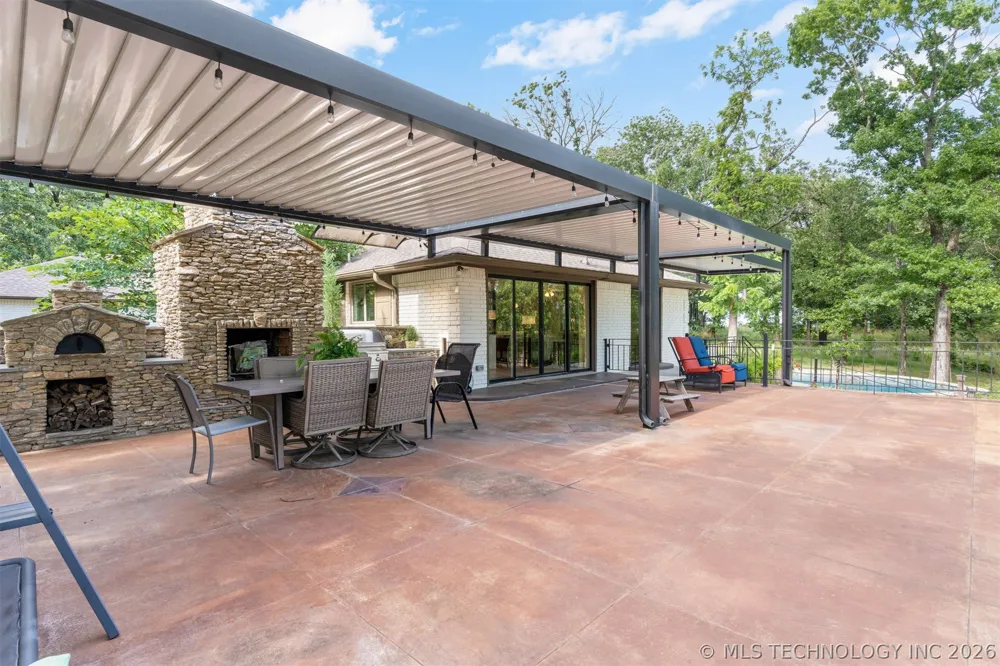 11541 S 4120 ROAD Oologah, OK 74053