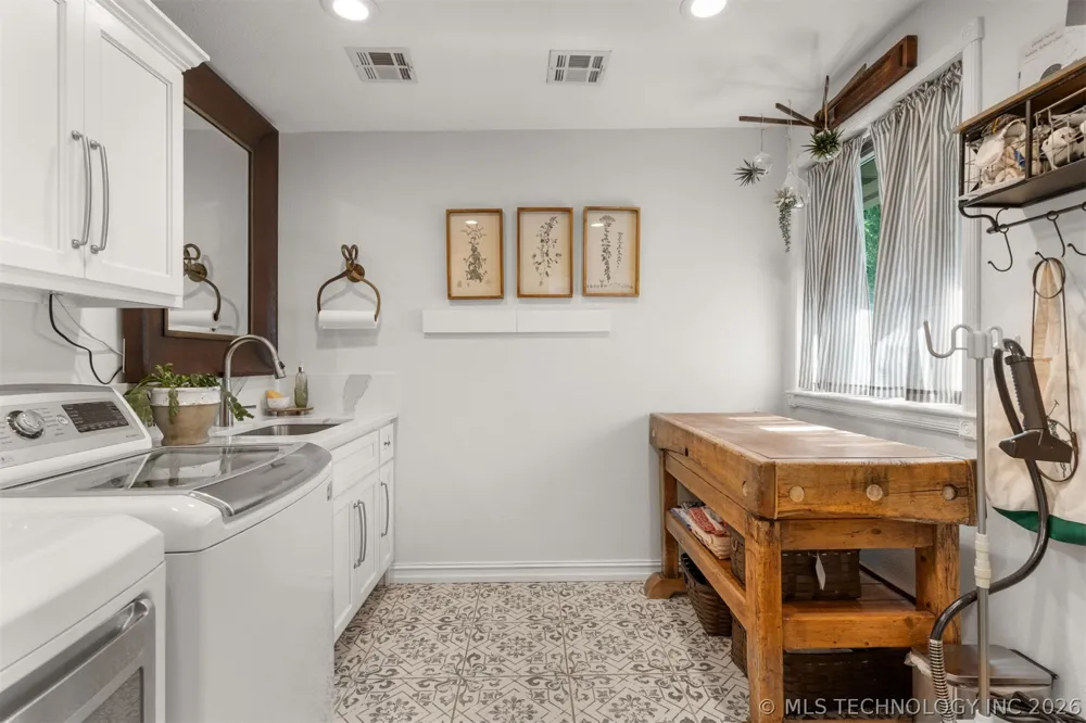 11541 S 4120 ROAD Oologah, OK 74053