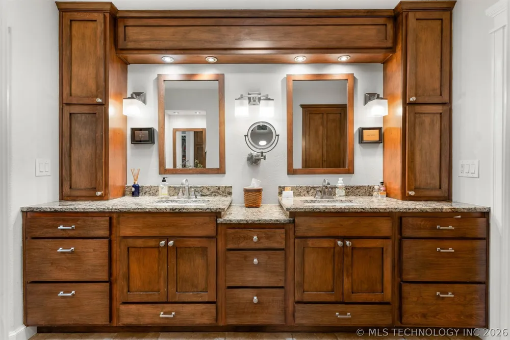 11541 S 4120 ROAD Oologah, OK 74053