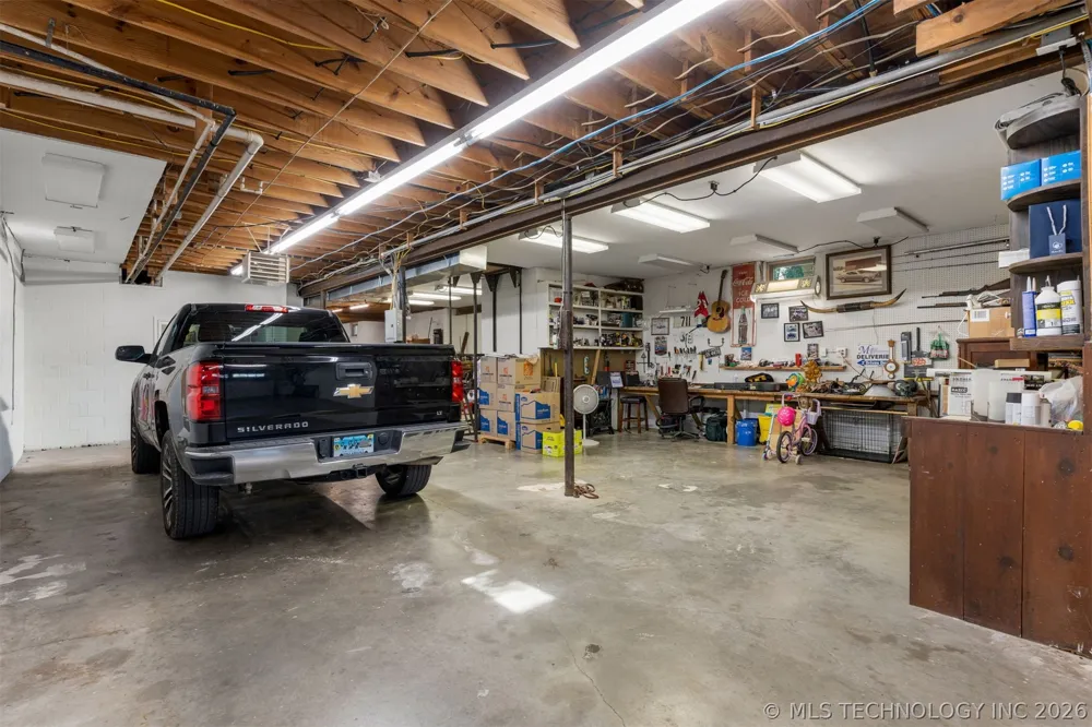 11541 S 4120 ROAD Oologah, OK 74053