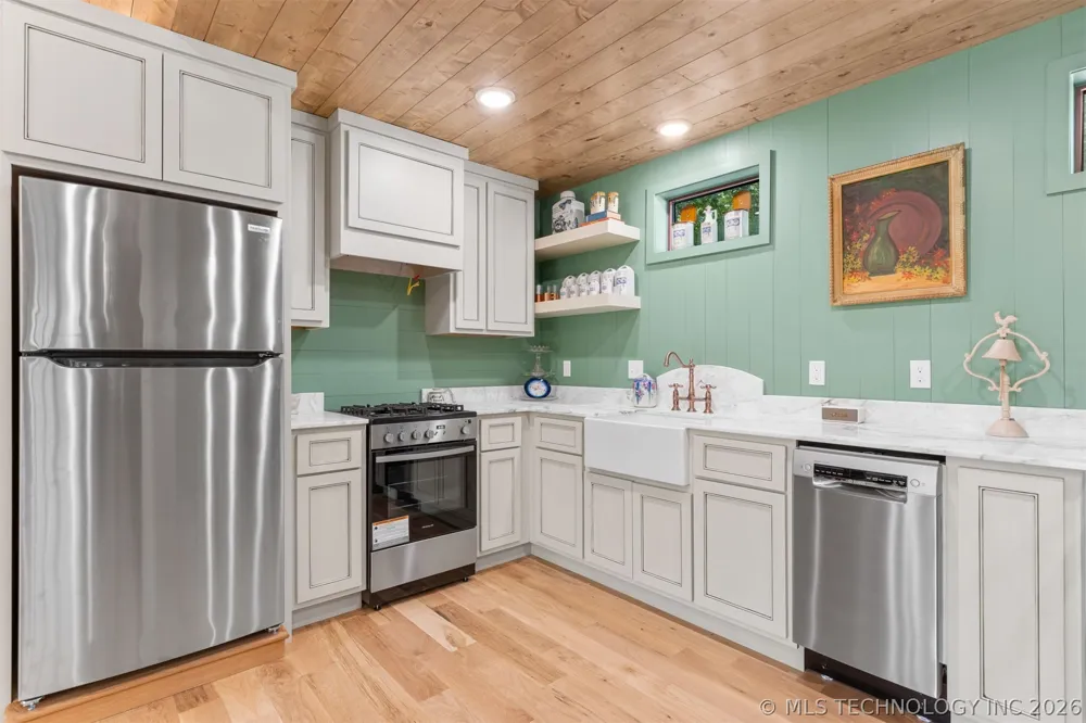 11541 S 4120 ROAD Oologah, OK 74053