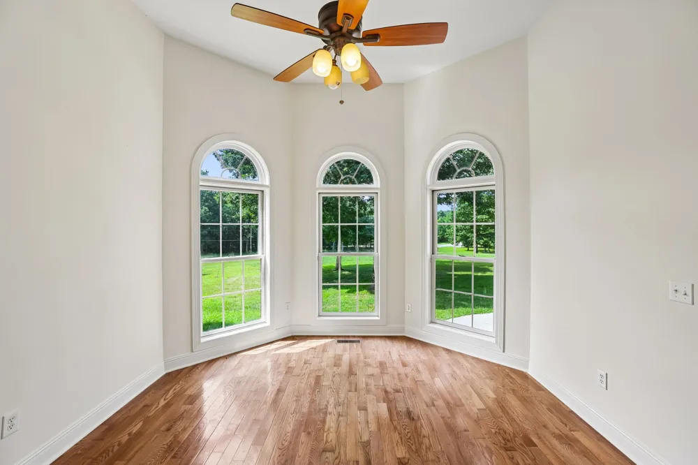 231 Point Dr Belvidere, TN 37306