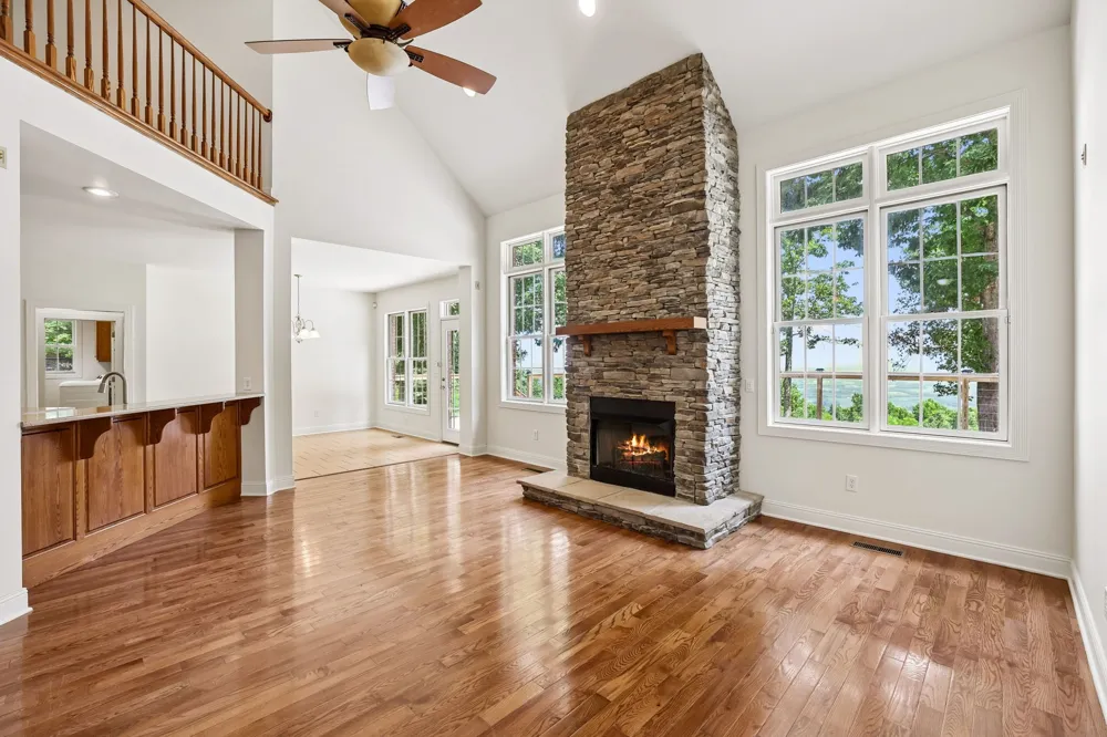 231 Point Dr Belvidere, TN 37306