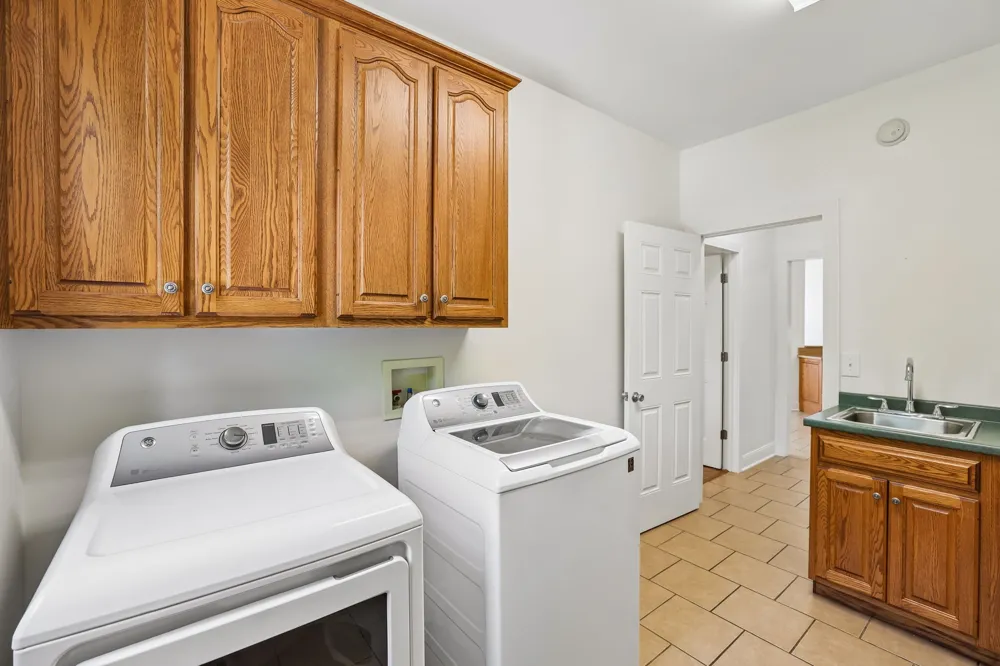231 Point Dr Belvidere, TN 37306
