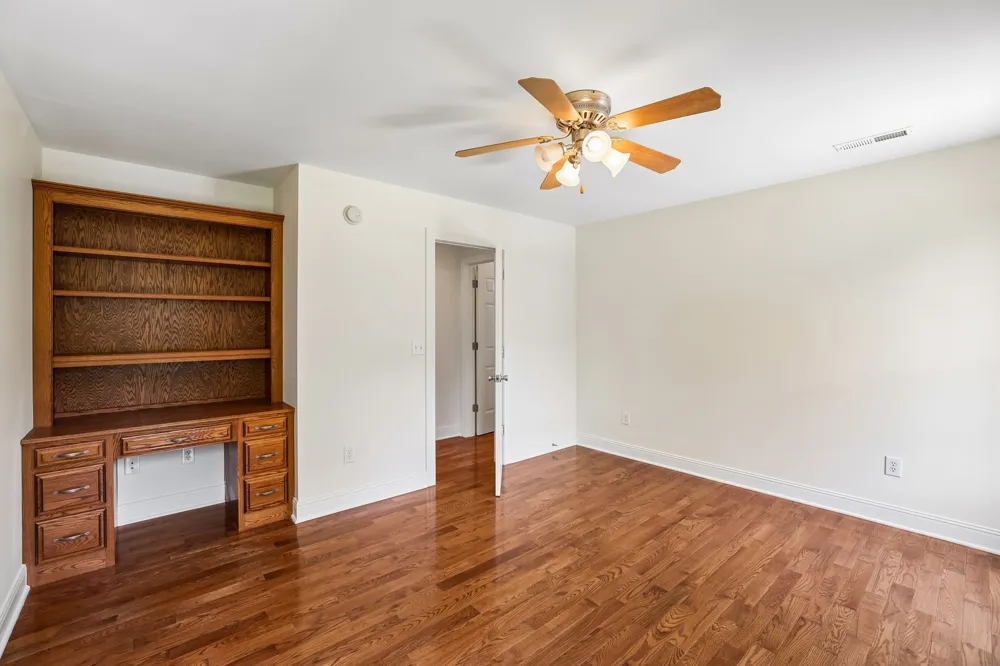 231 Point Dr Belvidere, TN 37306