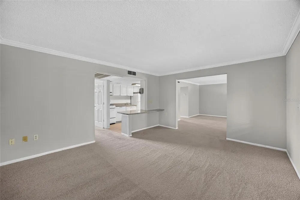 128 WATER FRONT WAY #360 Altamonte Springs, FL 32701