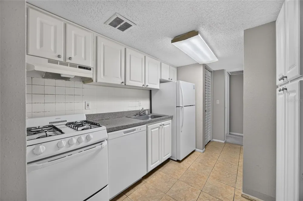 128 WATER FRONT WAY #360 Altamonte Springs, FL 32701