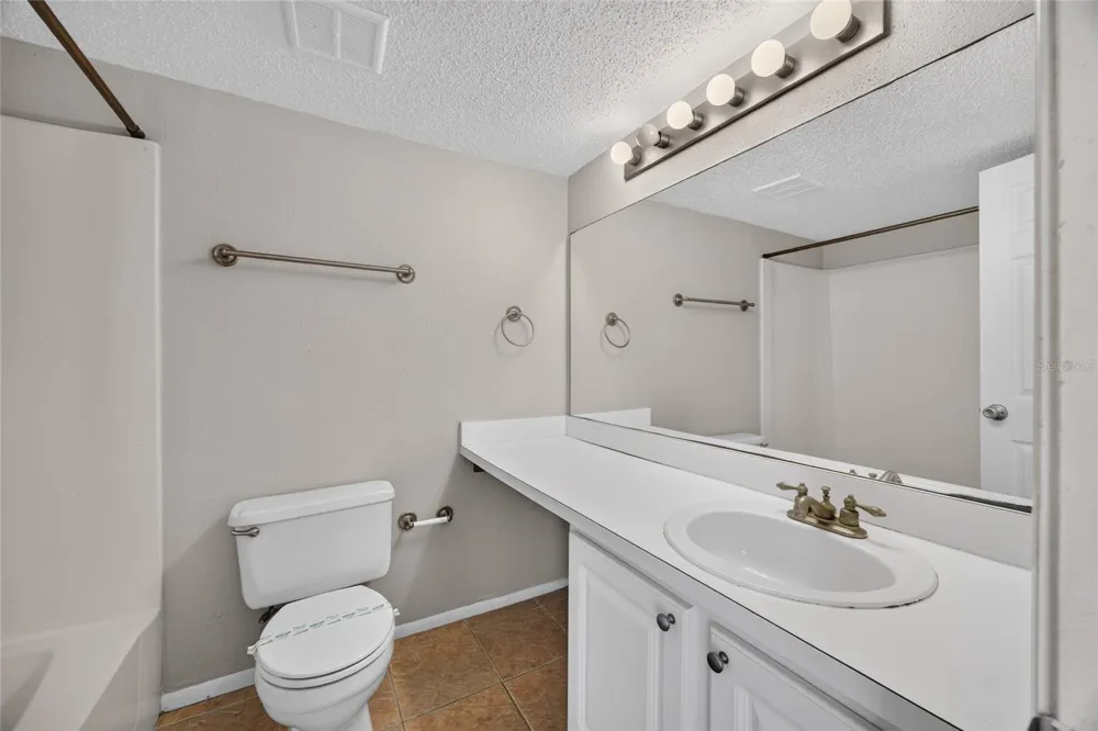 128 WATER FRONT WAY #360 Altamonte Springs, FL 32701